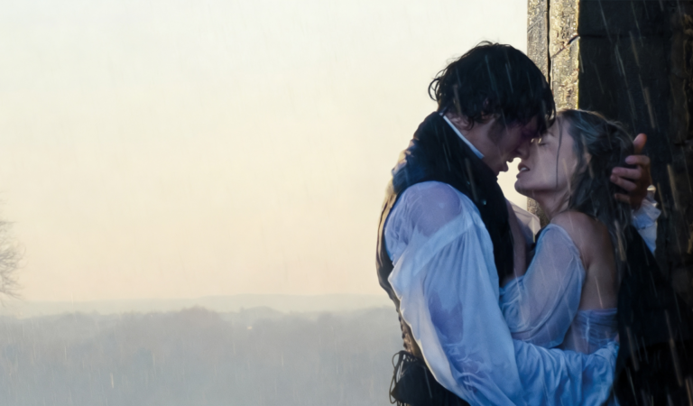 Onde assistir O Morro dos Ventos Uivantes, com Margot Robbie e Jacob Elordi