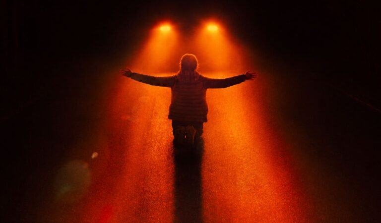 Passageiro do Mal: terror sobre entidade demoníaca estreia nos cinemas