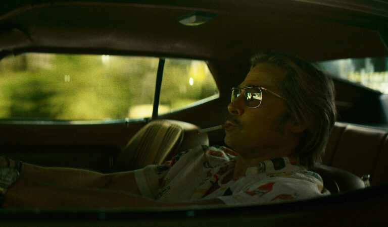 Brad Pitt retorna como Cliff Booth no primeiro trailer da sequência de Era Uma Vez em… Hollywood; veja