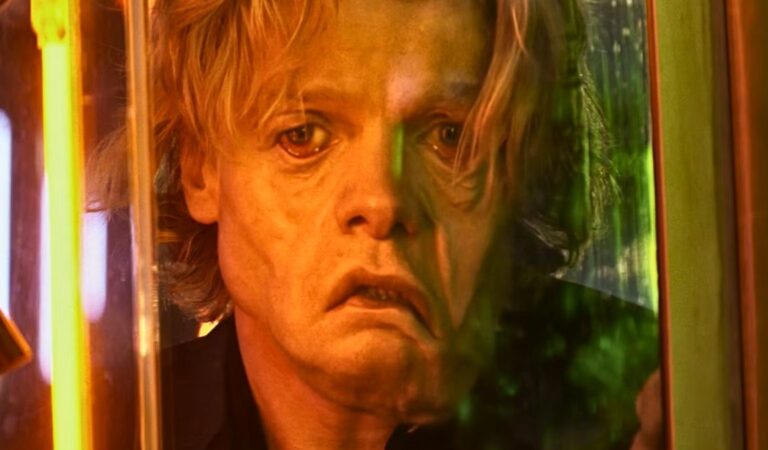 Cara-de-Barro: novo trailer mostra origem sombria do vilão do Batman; veja