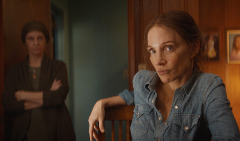 No Coração de Nashville: Jessica Chastain investiga desaparecimento no trailer do novo filme da Netflix